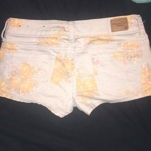 American Eagle Floral Short Shorts